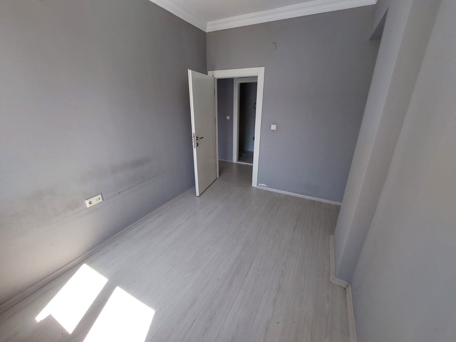 ŞAHİNCİLİ MAH. UMUT HASTANESİ ARKASINDA KİRALIK 3+1 DAİRE